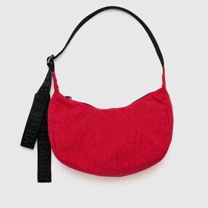 NWT BAGGU Small Nylon Crescent Bag - Red